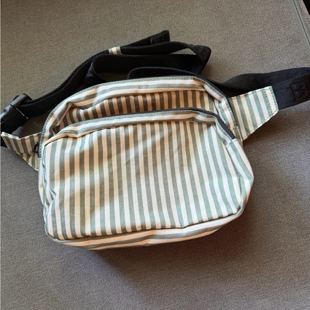 BAGGU Fanny Pack - Sage Stripes